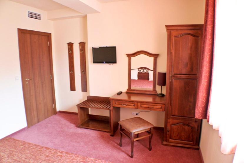 Hotel Bozhentsi Chernevtsi Room photo