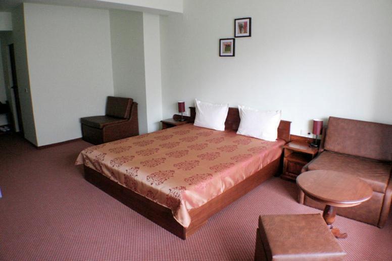 Hotel Bozhentsi Chernevtsi Room photo